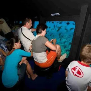 🚤 Glass Boat Trip – Hurghada