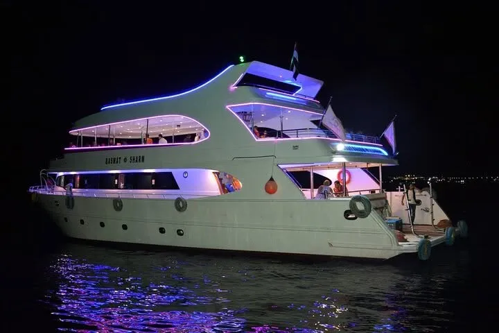 ✨🌊 CREATIVE TRAVEL EGYPT 🌊✨ ━━━━━━━━━━━━━━━━━━━━━━ 🌙 Luxury Dinner Cruise – Sharm El Sheikh 🍽️⛵ ━━━━━━━━━━━━━━━━━━━━━━